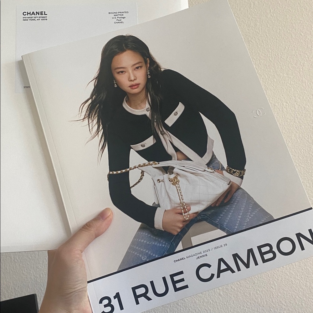BlackPink JENNIE CHANEL Magazine
